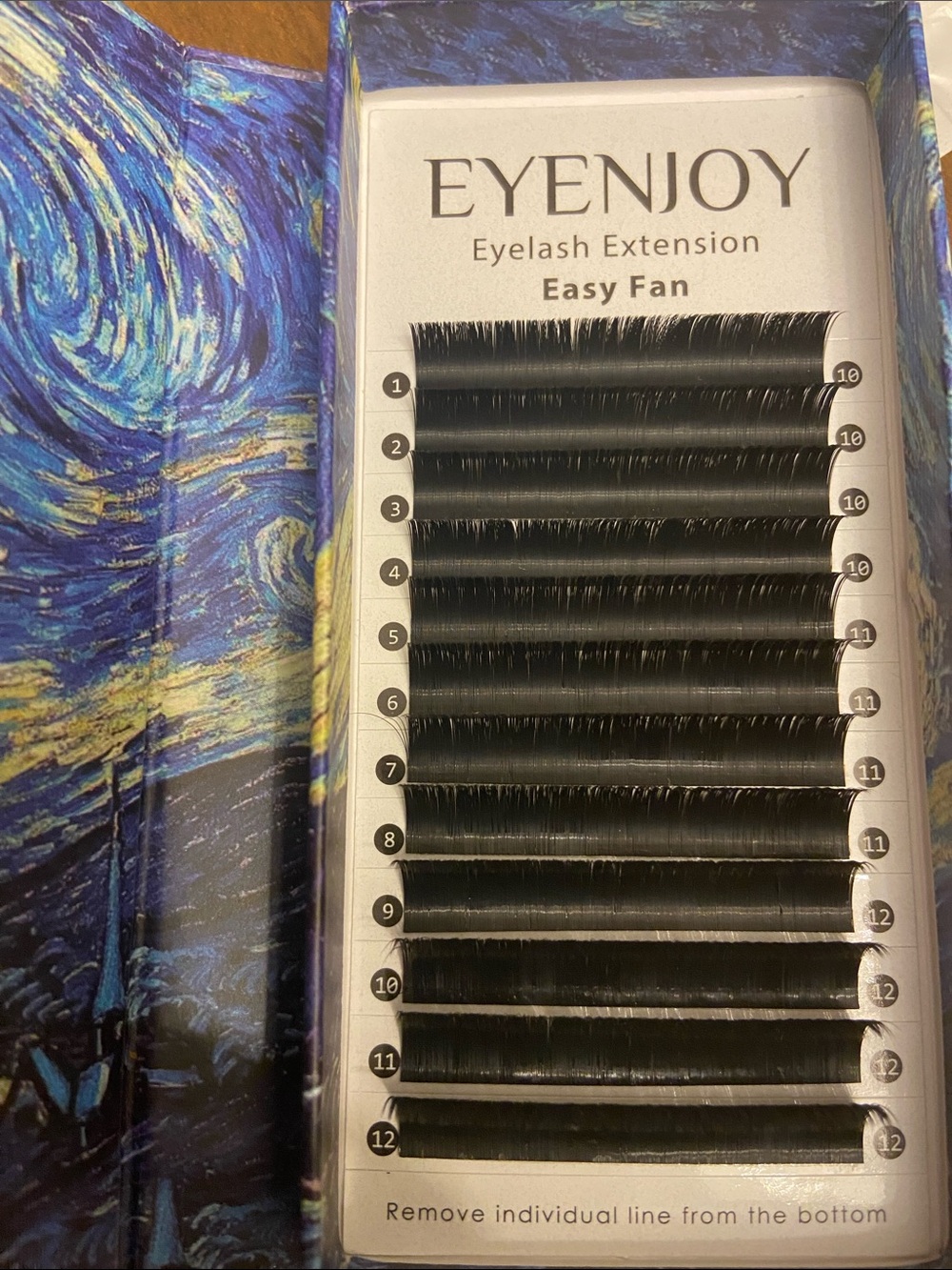 Eyenjoy Eyelashes Extension Easy Fan 0.07 mm Size, C Curl, Mix 10 To 12” Length. - Picture 3 of 3